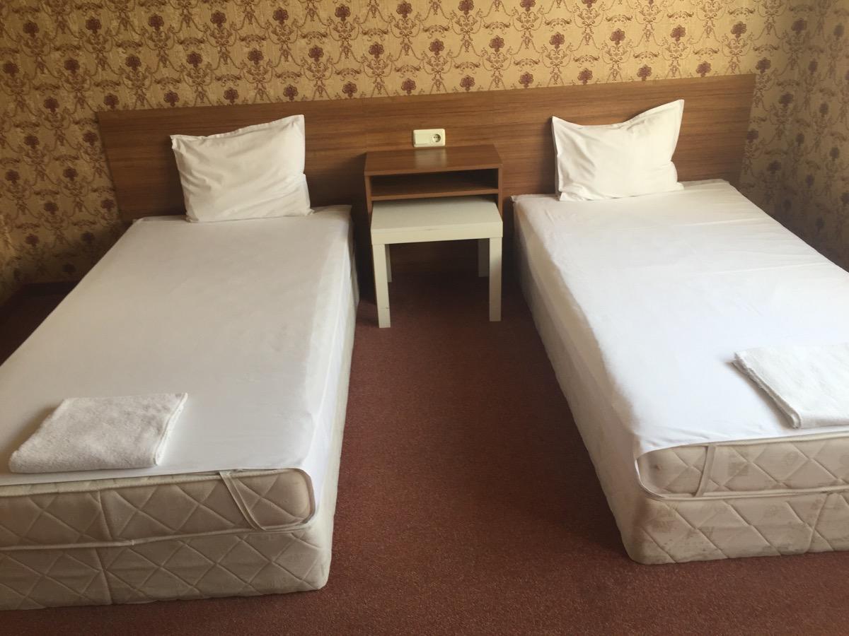 Irish Hotel Shumen Esterno foto